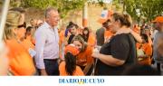 Los candidatos del Frente Por San Juan caminaron junto a los vecinos del Lote Hogar 62