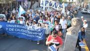 VIDEO. Estudiantes y docentes marcharon en Salta contra el veto de Milei a la Ley de Financiamiento Universitario