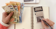 Plazos fijos al 50%: ¿cuánto hay que invertir para hacer un extra de $100.000 al mes?
