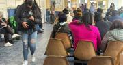 “No hay medicamentos”: Adultos mayores se quejan por la falta de fármacos en el Hospital del Tórax en La Paz