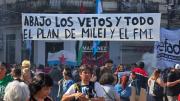 Vuelven a hablar los carteles: así se expresaron los manifestantes en la Marcha Federal Universitaria