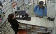Dijo que tenía un arma y asaltó un negocio, pero cayó a las pocas cuadras