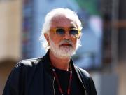 Briatore reveló un llamado de Checo Pérez por la butaca de Colapinto en Alpine