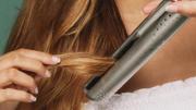 El truco definitivo para limpiar la planchita de pelo y dejarla como nueva