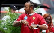 Hamilton dice que una victoria con Ferrari parece inverosímil, pero espera subirse a un podio