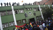 “Hemos ganado amparos”: exigen ser reincorporados a la Policía tras recibir baja por la crisis del 2019