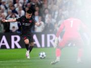 El Diablito Echeverri rescató al Bayer Leverkusen, que sacó un empate en Dinamarca: gran jugada para el 2-2