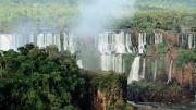 La catarata más caudalosa del mundo estaba en América del Sur hasta que llegó la hidroeléctrica más grande
