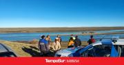 Vehículo cayó al Río Santa Cruz: Continúan las tareas conjuntas de búsqueda