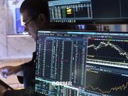Tras las nuevas derrotas en el Congreso, el Riesgo País sigue subiendo y cayeron las acciones