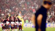 Flamengo le ganó a Estudiantes, pero el pincha reaccionó al final y la serie se define en La Plata