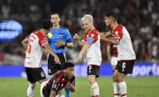 Flamengo, en modo 'Solos contra todos': piden sanción para el árbitro, anular la roja y CONMEBOL tomó decisión