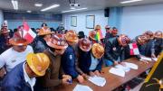 Mineros asalariados y Ministerio de Minería firman un acuerdo para frenar los avasallamientos y robo de mineral