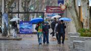 Primavera pasada por agua en Mendoza: a qué hora se espera la lluvia este domingo