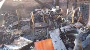 Bomberos sofocaron un incendio que afectó totalmente a tres casas en Las Heras