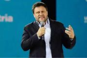 Leandro Santoro lanzó una advertencia al peronismo por el discurso contra Javier Milei