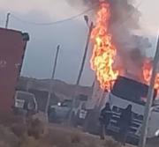 Militares incendian un camión con contrabando en Achica Arriba tras ser interceptados por una turba