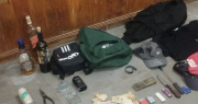 Tres menores de edad quedaron detenidos tras entrar a una casa en Rawson y robar alcohol, ropa, perfumes y demás elementos