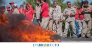 La presión cambiaria acelera los despidos