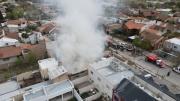 Explotó un depósito con pirotecnia en Roca: vecinos autoevacuados, operativo policial y una persona hospitalizada