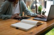 ¿Quieres aprender inglés gratis en EEUU? El DHS ofrece capacitación con estos requisitos