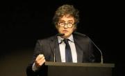 Acorralado, Milei admitió congelamiento de la economía y se despegó de Cerimedo
