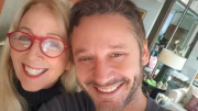 Preocupación de la madre de Benjamín Vicuña: viajó de urgencia a la Argentina para estar con el actor