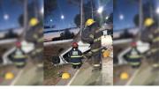 Un joven murió tras chocar su vehículo contra un poste de luz en Maipú