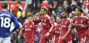 El Liverpool gana su quinto partido seguido y es líder absoluto