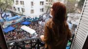 Cristina Kirchner recibió el respaldo de militantes a 100 días de su condena por Vialidad
