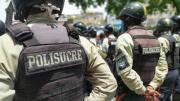 En video: mujer desarma a un funcionario policial durante una trifulca en Petare