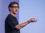 Zuckerberg, Jobs, Musk y más: los momentos más incómodos de las grandes figuras del mundo tech
