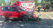 Un motociclista terminó en el hospital tras chocar con un auto en Chimbas