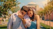 Netflix estrena “Y ella dijo quizás”, la comedia romántica que todos esperan