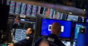 Cae el dólar y suben las acciones: la reacción de los mercados tras el apoyo de Estados Unidos al Gobierno