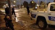 Intentaron rescatar a un detenido a piedrazos contra la policía