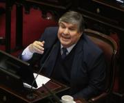 José Mayans fulminó a Milei: “El programa económico ya cayó y depende de la misericordia de Trump”
