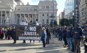 El Gobierno promulgó la Ley de Emergencia en Discapacidad, pero no la aplicará de inmediato