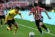 Estudiantes derrotó a Defensa y Justicia por 1-0 y se acercó a la punta de la zona A del Torneo Clausura