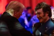 Milei llegó a Nueva York para reunirse con Trump y destrabar la ayuda financiera