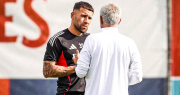 Mourinho habló de Nico Otamendi tras debutar como técnico del Benfica: qué dijo