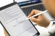 Firmas electrónicas permiten suscribir documentos legales a distancia: conozca la App para obtenerla y su costo