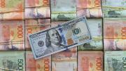 Qué hacer con los pesos: estrategias para invertir en medio de la incertidumbre del mercado local