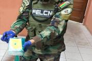 Can adiestrado descubre droga camuflada en “porta biblias” en una encomienda en Viru Viru