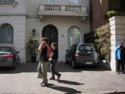Cómo fue el robo a Pampita Ardohain en Barrio Parque y el misterio de la caja fuerte que bajaron rodando por las escaleras: hay 8 detenidos