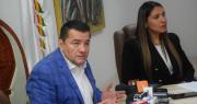 Jhonny Fernández tiene arraigo por un proceso laboral, señalan trabajadores municipales