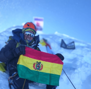 Hugo Ayaviri hace cumbre en el Manaslu y conquista su séptimo “ochomil”