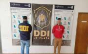 Un penitenciario está acusado de abusar de su hija