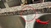 Con un truco casero: cómo remover la mugre acumulada en los bordes de la pileta de platos