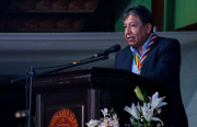 Presidente en ejercicio cuestiona que personas que no trabajan tengan más dinero